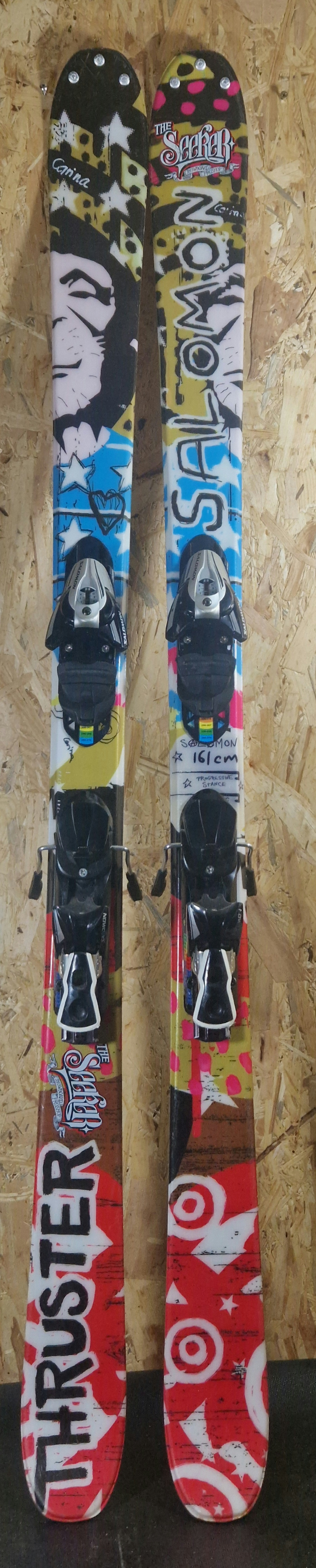 UŻYWANE NARTY FREESTYLE SALOMON THRUSTER 161 CM Z WIĄZANIAMI SALOMON 10TI (PRZYGOTOWANE DO JAZDY)